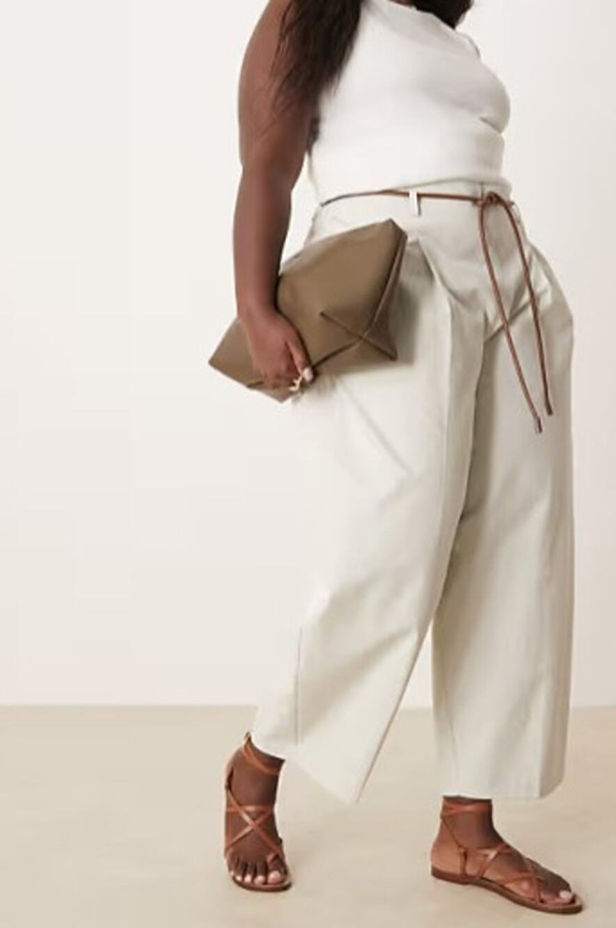 ASOS DESIGN Curve Off White Extreme Barrel Pleated Pants Womens 20 Belted